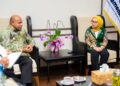 Gubernur Fakhiri targetkan Koperasi Merah Putih hadir di seluruh Kabupaten/Kota di Provinsi Papua 6 Gubernur Papua Matius Fakhiri saat bertemu Wakil Menteri Koperasi Farida Farichah di Jakarta, Kamis (5/2/2026) - Alexander Loen