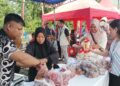 Bahan pokok subsidi di pasar murah Pemkab Jayapura habis terjual 4 Pasar murah