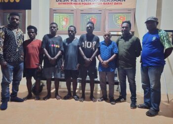 Security Forces urged to avoid arbitrary arrests in Tambrauw 10 Civilians released after being detained at the West Papua Regional Police Headquarters - Supplied