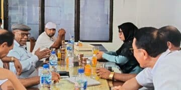 Representatives from The Papua Special Autonomy Development Acceleration Board Meets Owner of Free Nutritious Meal Program Kitchen in Amban – Jubi/Adlu Raharusun