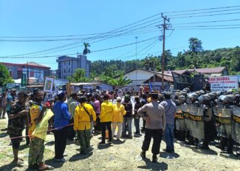 ‘Papua Darurat Militer’