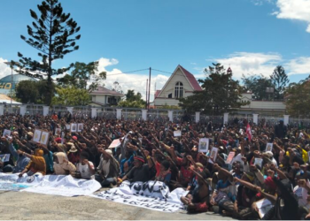 Coalition of students and local youth organizations under the Cipayung Indigenous Papua Highlands alliance staged a protest in Wamena on Monday (April 27) - Supplied