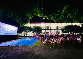 Nobar Film Pesta babi