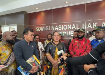 Puncak Legislator