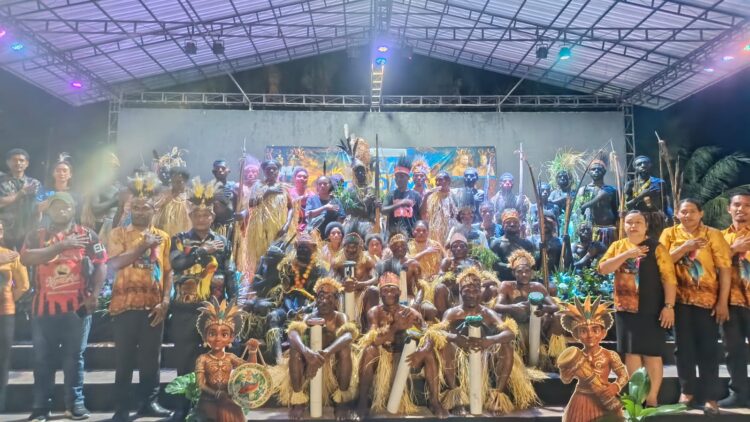 Kilas Budaya Papua