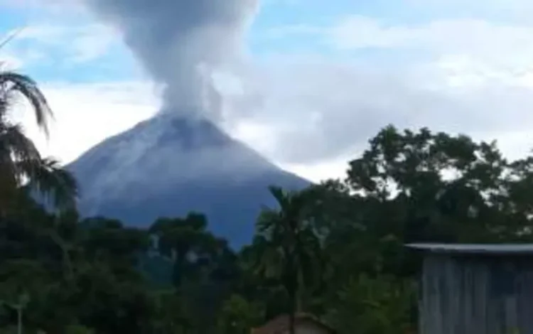 Aktivitas gunung berapi di Bougainville meningkatkan 1 Gunung berapi
