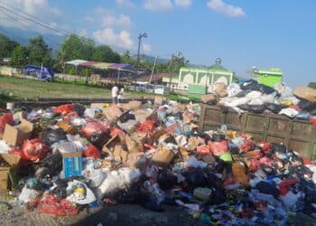 tumpukan sampah