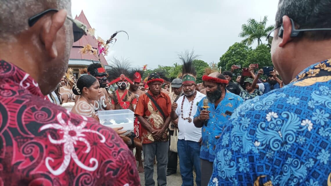 Pengembalian artefak Papua ke museum uncen