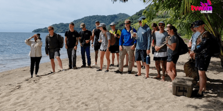 Resimen ADF mendaki jalur Perang Dunia II di Morobe PNG 1 PNG