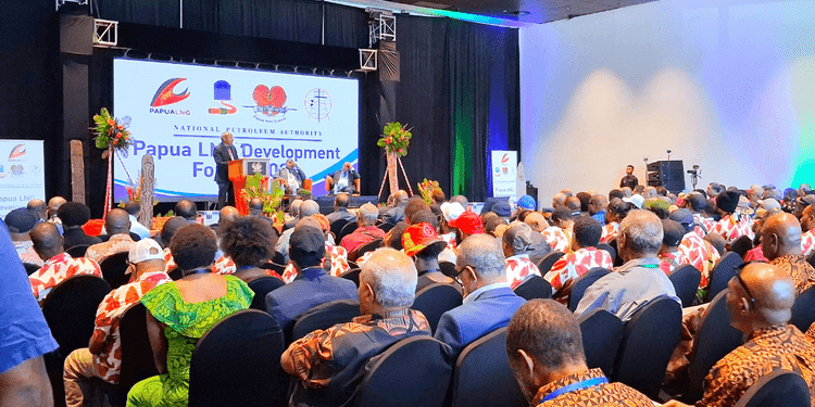 Para pemilik tanah adat lokasi Papua LNG diharap presentasikan makalahnya 1 Proyek Papua LNG
