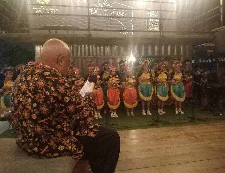 HUT Mambesak