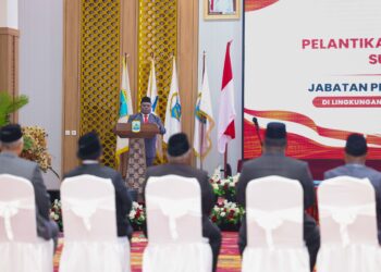 Gubernur Nawipa lantik Pimpinan Tinggi Pratama
