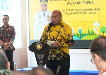 Gubernur Fakhiri sampaikan tantangan pembangunan Papua ke pemerintah pusat 10 Gubernur Fakhiri