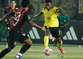 Brace Korneles Howay kandaskan asa Persipura di Banjarmasin 3 Korneles Howay