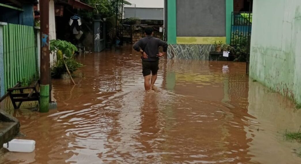 Hujan mulai datang, banjir pun menjelang 1 Banjir
