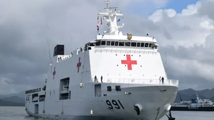 KRI tiba di Fiji